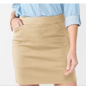Women’s Tan Croft and Barrow Effortless Stretch Skort. Size 12.